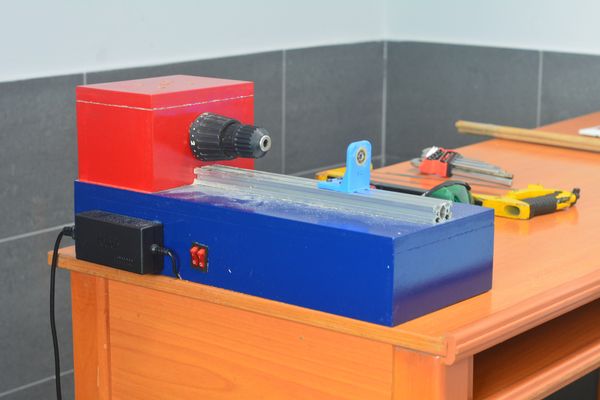 Mini lathe machine, view 1