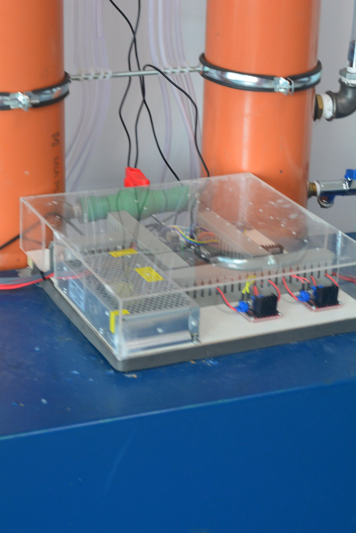 Coupled two-tank rig, view 3
