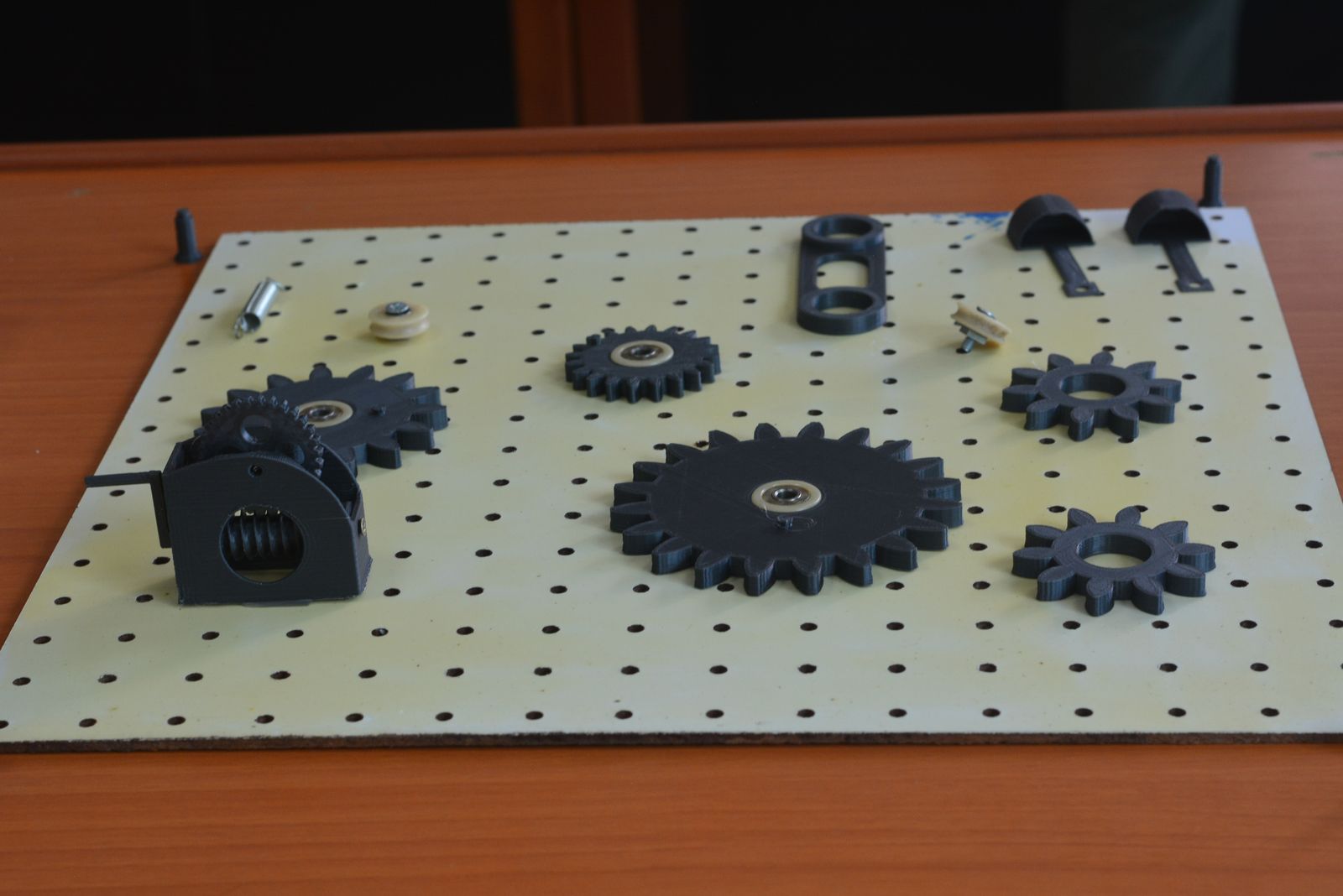Gear and pulley kit, view 3