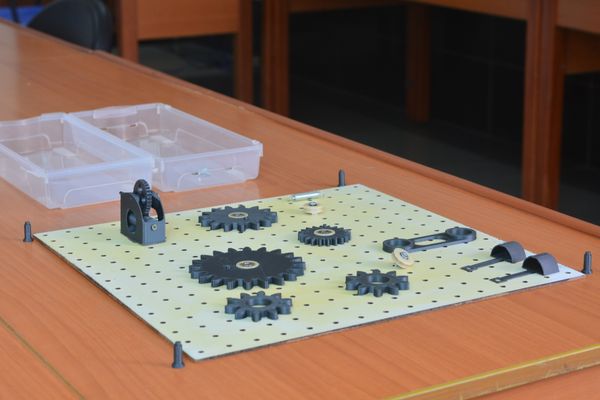 Gear and pulley kit, view 5